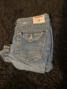 True Religion Women's Blue Straight Leg Jeans with Signature Pocket Stitching